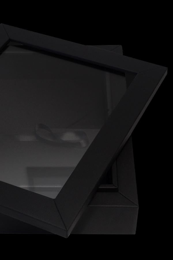 Black Reveal Box
